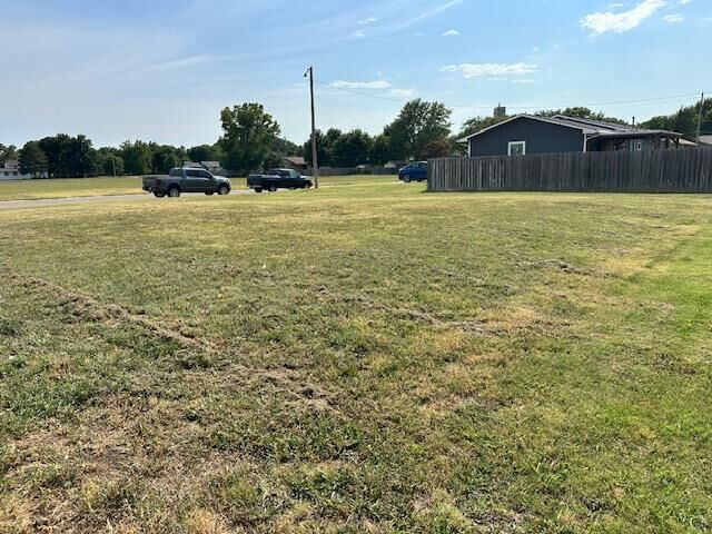 Property Photo:  416 Hickory Lane  KS 67101 