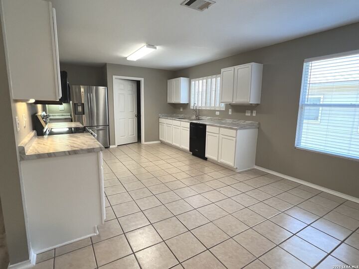 Property Photo: 125 Michelle Ln TX 78006