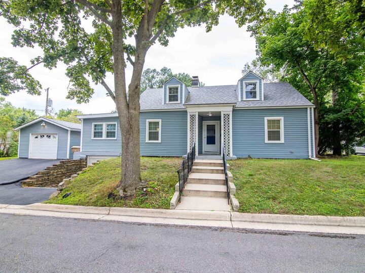 Property Photo:  450 Westmorland Boulevard  WI 53711 