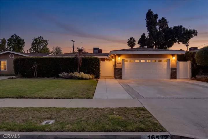 Property Photo:  16512 Tupper  CA 91343 