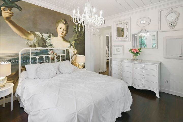 Property Photo: 743 NW 9th Ave 1 FL 33136