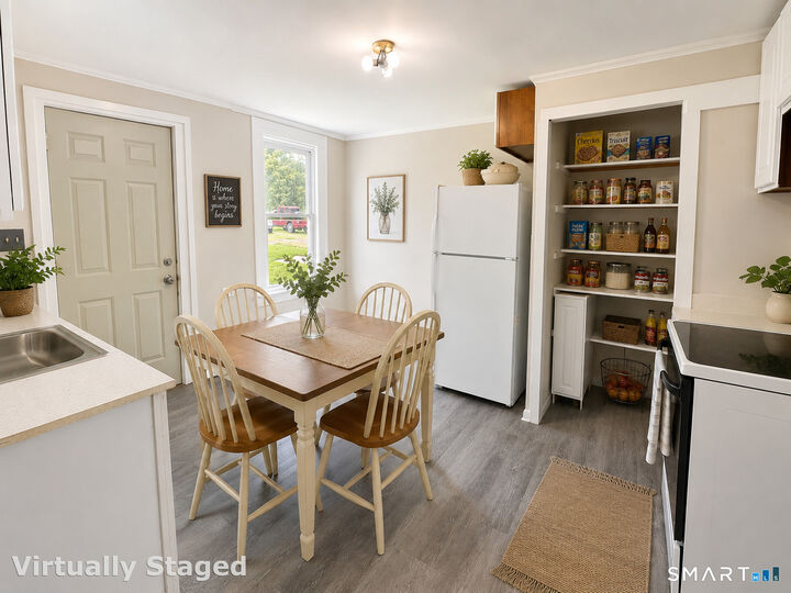 Property Photo:  71 Freestone Avenue  CT 06480 