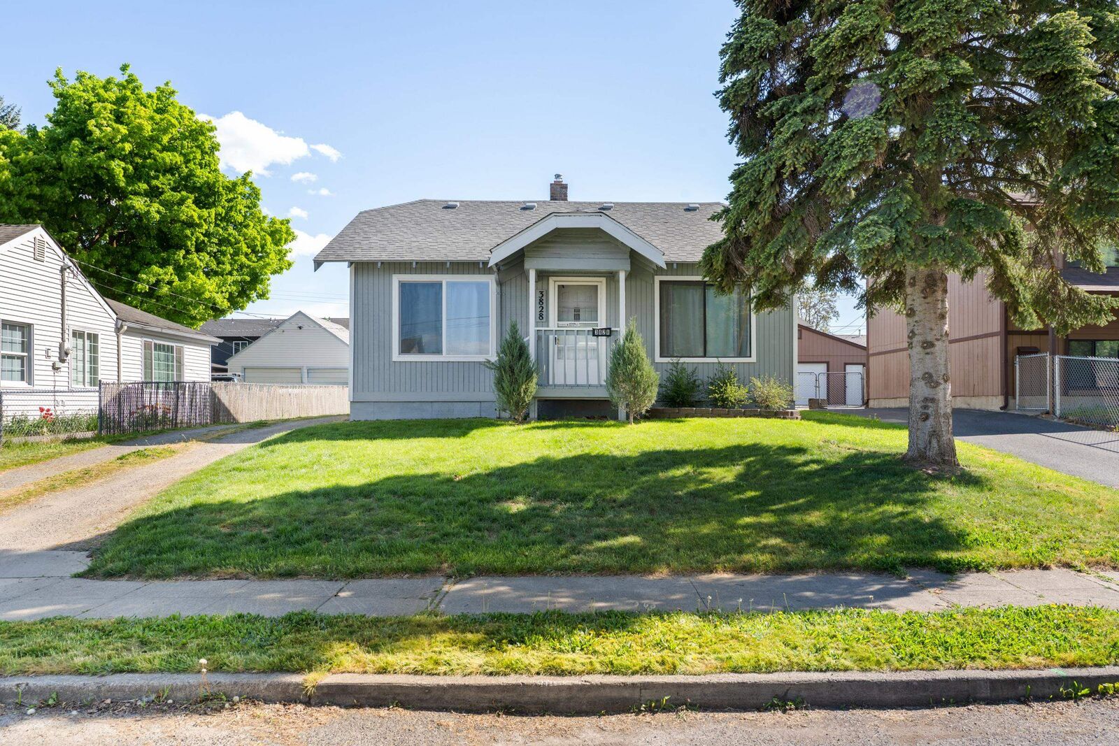 Property Photo: 3828 E 26th Ave WA 99223