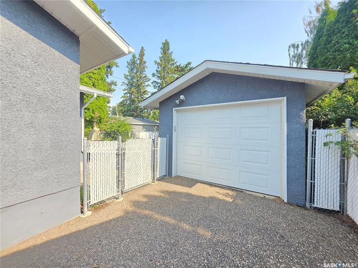 Property Photo: 8919 17th Avenue SK S9A 2T8