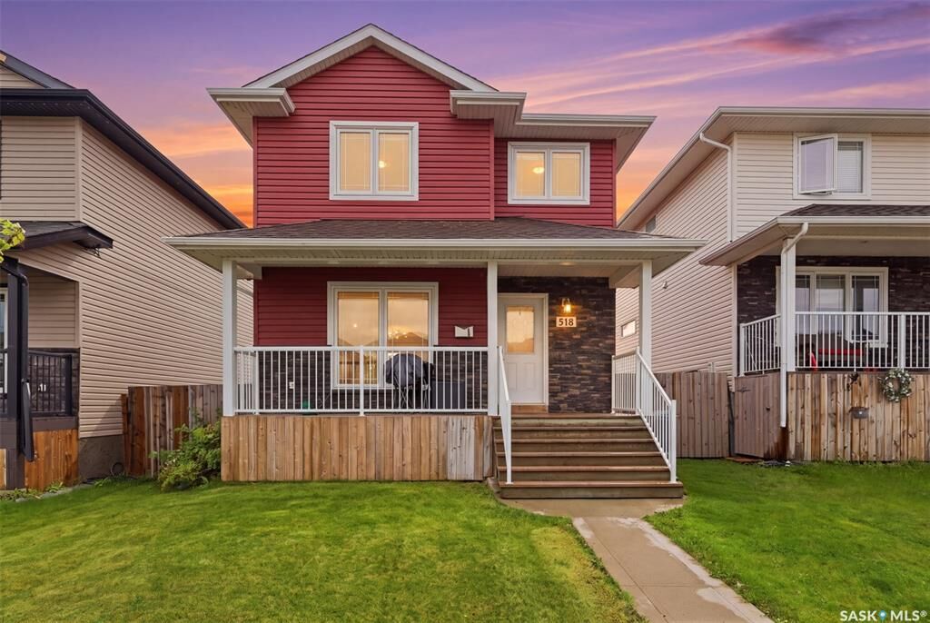 Property Photo:  518 Klassen Crescent  SK S7R 0G2 