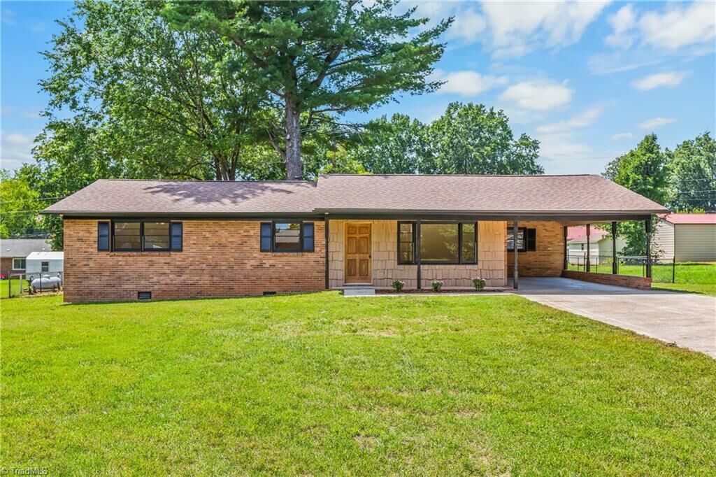 Property Photo:  117 Hinshaw Avenue  NC 27055 