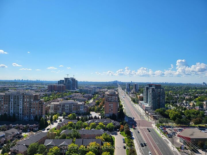 Property Photo:  9201 Yonge Street NW 2008  ON L4C 1H9 