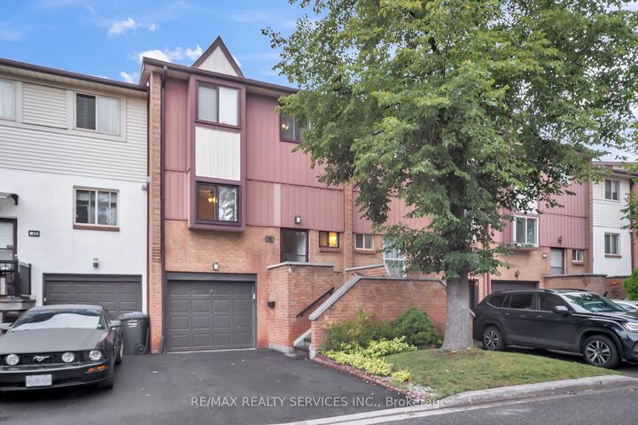 Property Photo:  68 Baronwood Court 68  ON L6V 3H7 