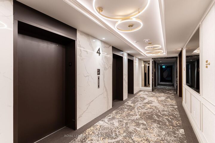 Property Photo:  455 Wellington Street W 402  ON M5J 2R2 
