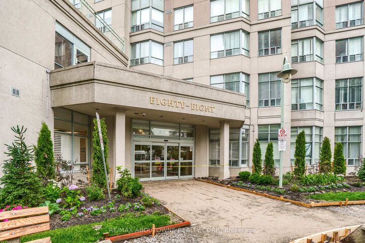 88 Corporate Drive 705 — photo 1