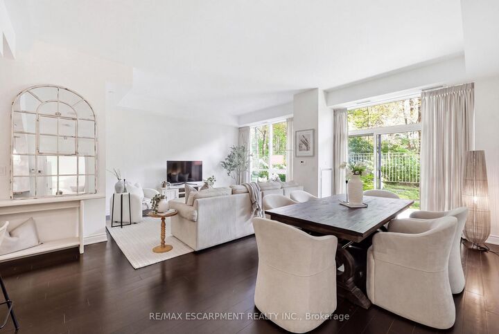 Property Photo:  3500 Lakeshore Road W 110  ON L6L 0B4 