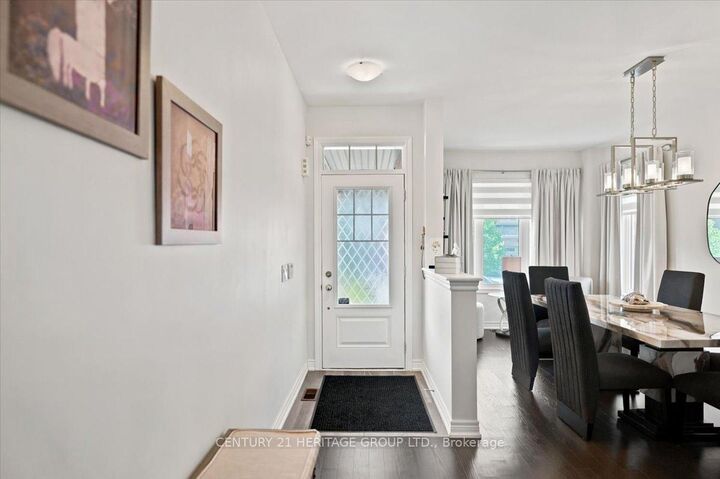 Property Photo: 100 Mondial Crescent E ON L9N 0S2