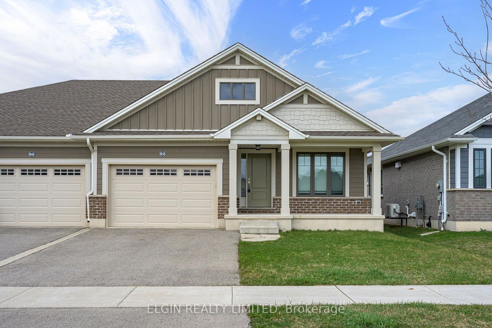 Property Photo:  92 Renaissance Drive  ON N5R 0K1 
