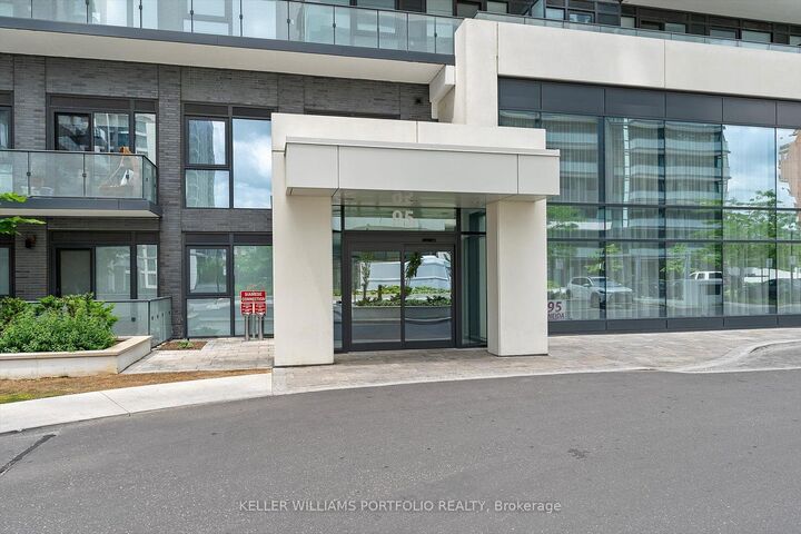 Property Photo:  95 Oneida Crescent 806  ON L4B 0H5 