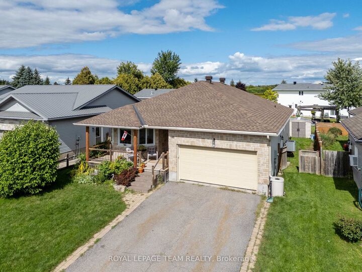 Property Photo:  141 Raina Way  ON K0G 1J0 