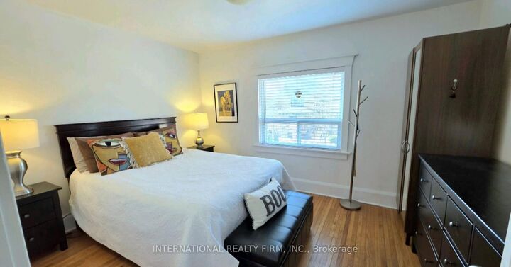 Property Photo:  75 Auburn Avenue 2  ON M6H 2L8 