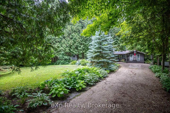 Property Photo:  127 Paisley Drive  ON N0G 1L0 