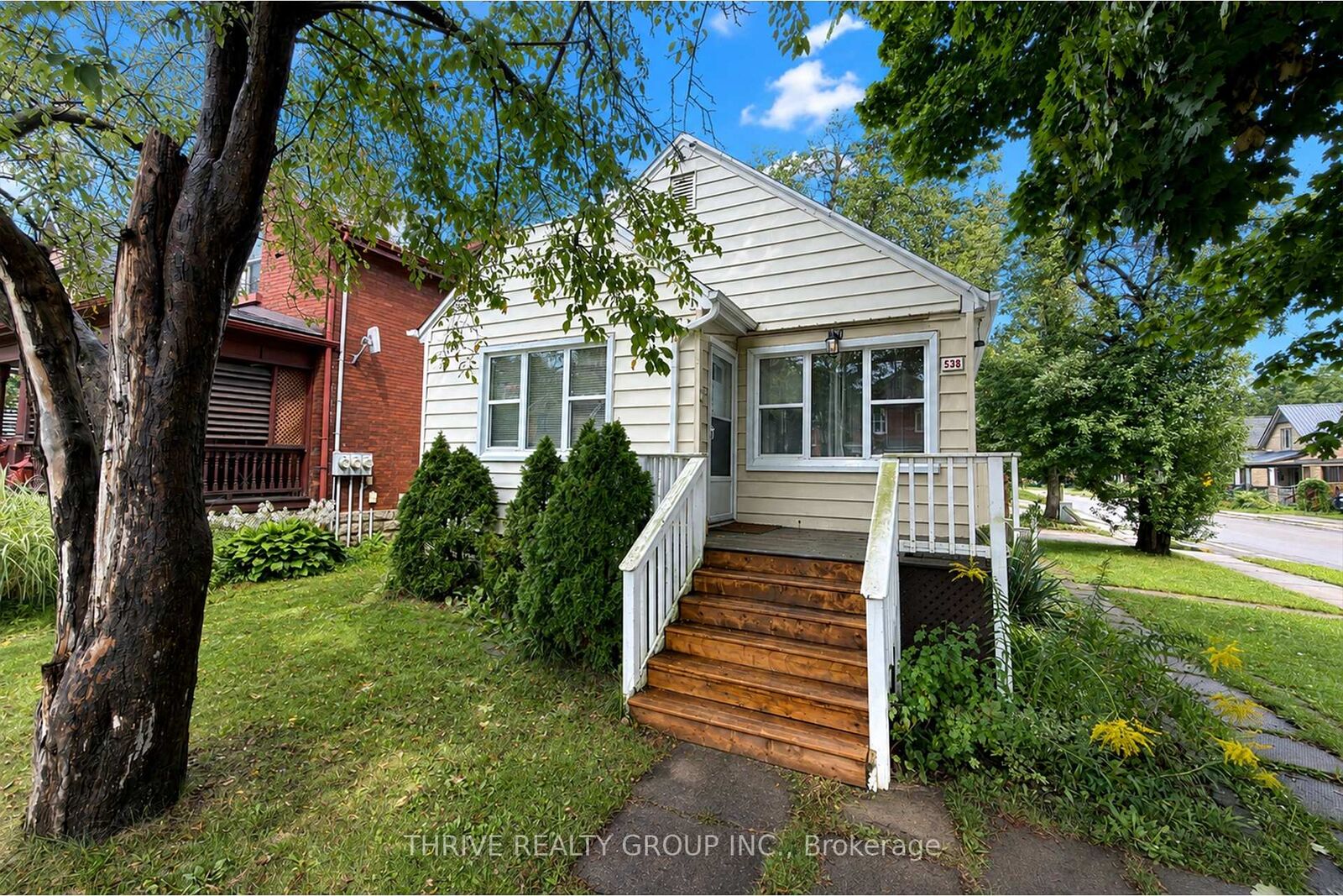 Property Photo:  538 Quebec Street Upper  ON N5W 3Z1 