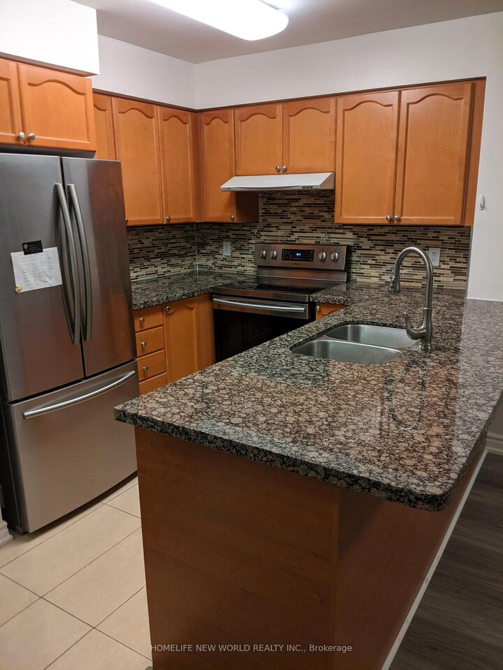 Property Photo:  23 Hollywood Avenue 603  ON M2N 7L8 