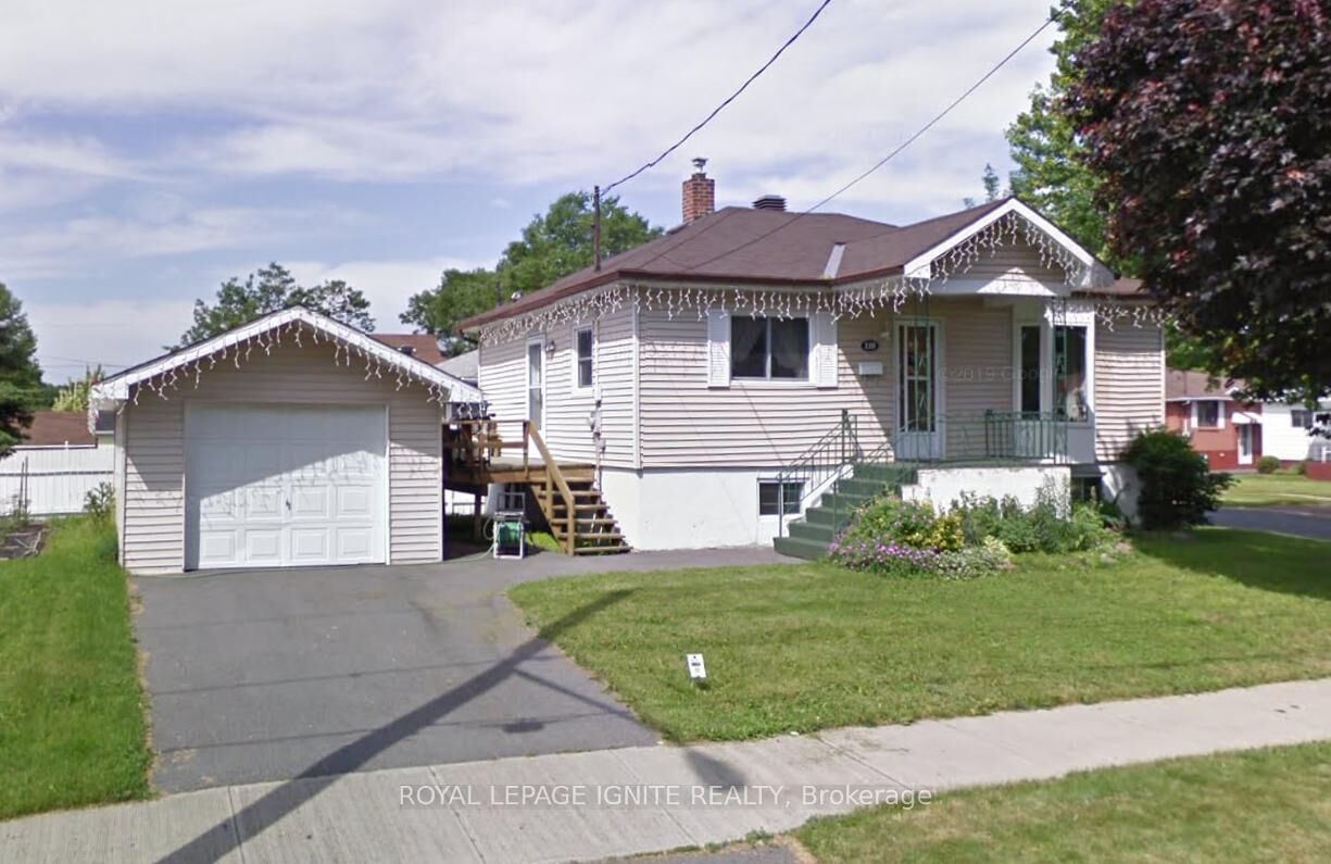 Property Photo:  129 Leonia Street  ON K6H 5L8 