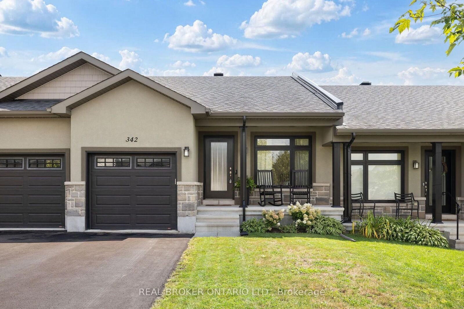 Property Photo:  342 Honeyborne Street  ON K0A 1A0 