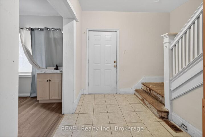 Property Photo:  64 Division Street  ON L2R 3G6 