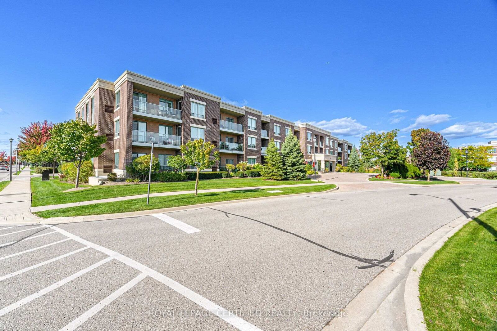 Property Photo:  65 Via Rosedale N/A 106  ON L6R 3N8 