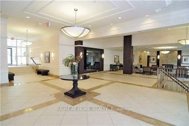 Property Photo:  20 North Park Road 1209  ON L4J 0G7 