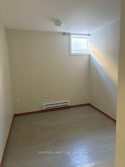 Property Photo:  14810 Yonge Street  ON L4G 1N3 