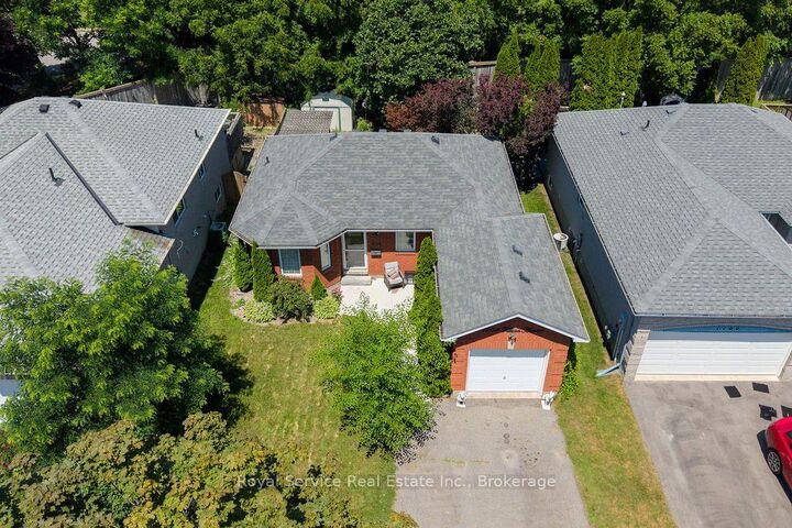 Photo de la propriété:  1104 Tillison Avenue  ON K9A 5N4 