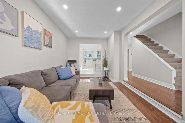 Photo de la propriété:  78 Fieldgate Drive  ON K2J 1T9 