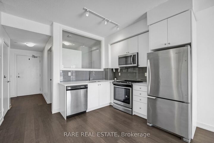 Property Photo:  555 William Graham Drive 115  ON L4G 7C4 