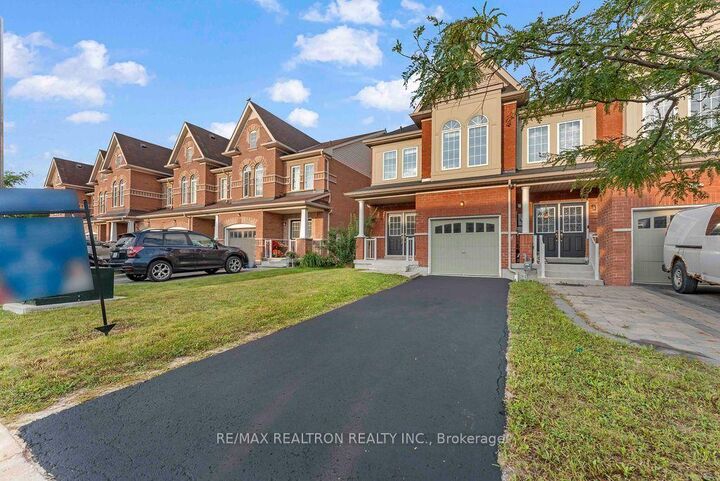 Property Photo: 55 Drum Street ON L4A 4N9