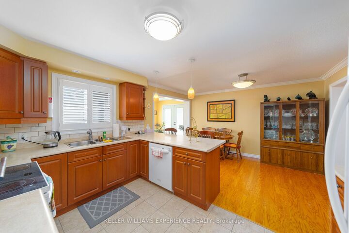 Property Photo:  6 Virginia Avenue  ON L9Z 3A8 