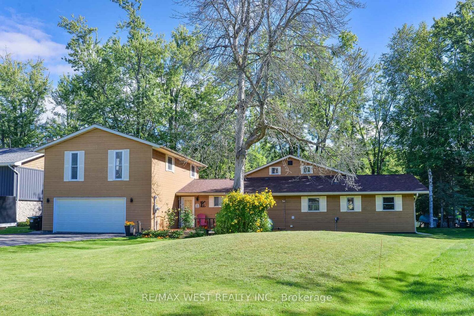 Property Photo:  3587 Lauderdale Point Crescent  ON P0E 1N0 