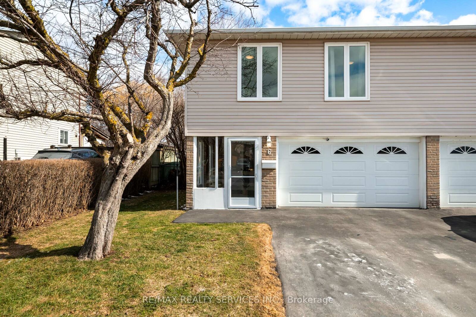 Property Photo:  6 Glenridge Road  ON L6S 1N3 