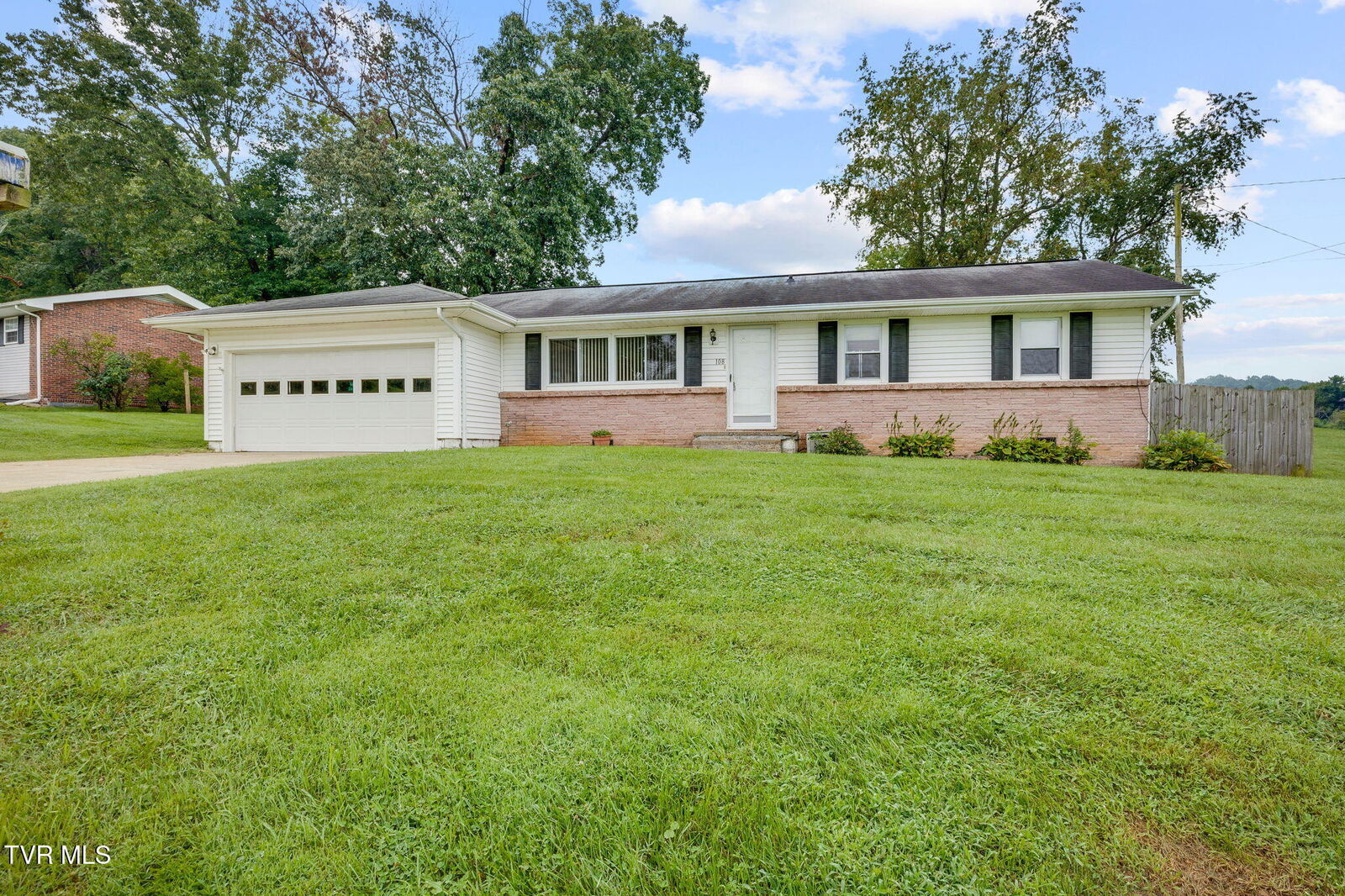 Property Photo:  108 Briscoe Circle  TN 37620 