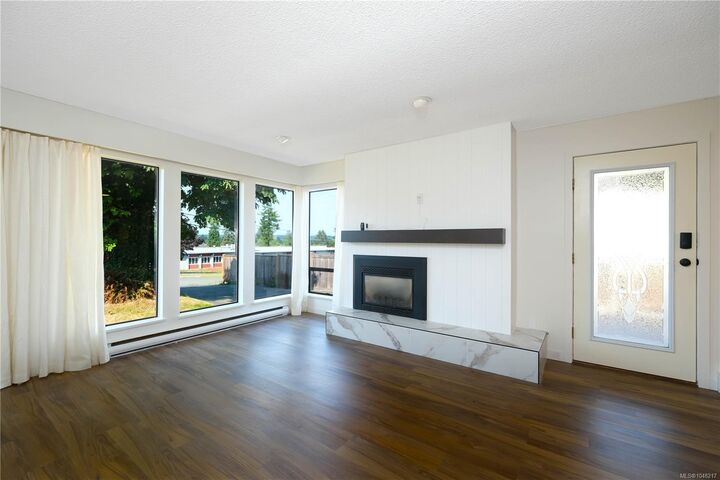 Property Photo:  729 Holm Rd  BC V9W 5R5 