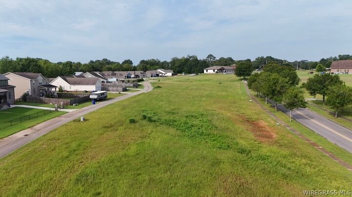Property Photo:  0 (Lot 7 Block F) Oak Park Drive  AL 36079 