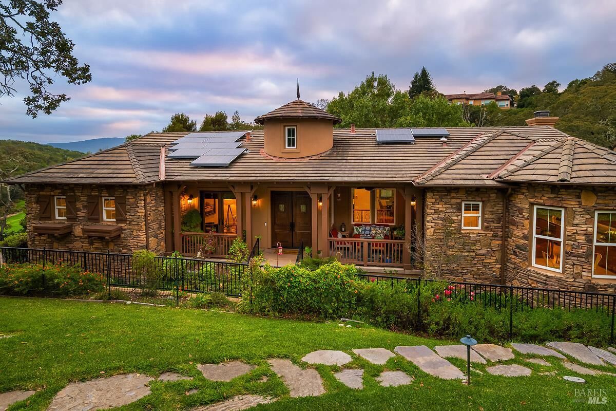 Property Photo:  128 Stonetree Lane  CA 94945 