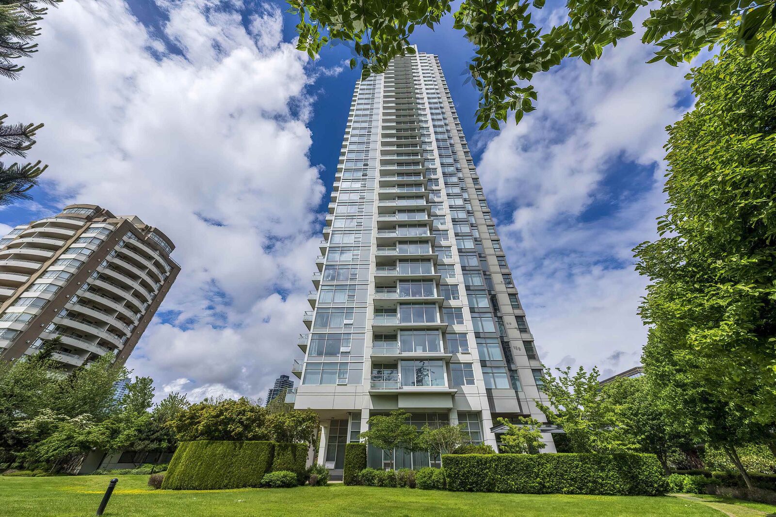 Property Photo:  4880 Bennett Street 3806  BC V5H 0C1 
