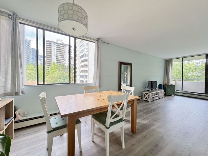 Property Photo:  2060 Bellwood Avenue 602  BC V5B 4V2 