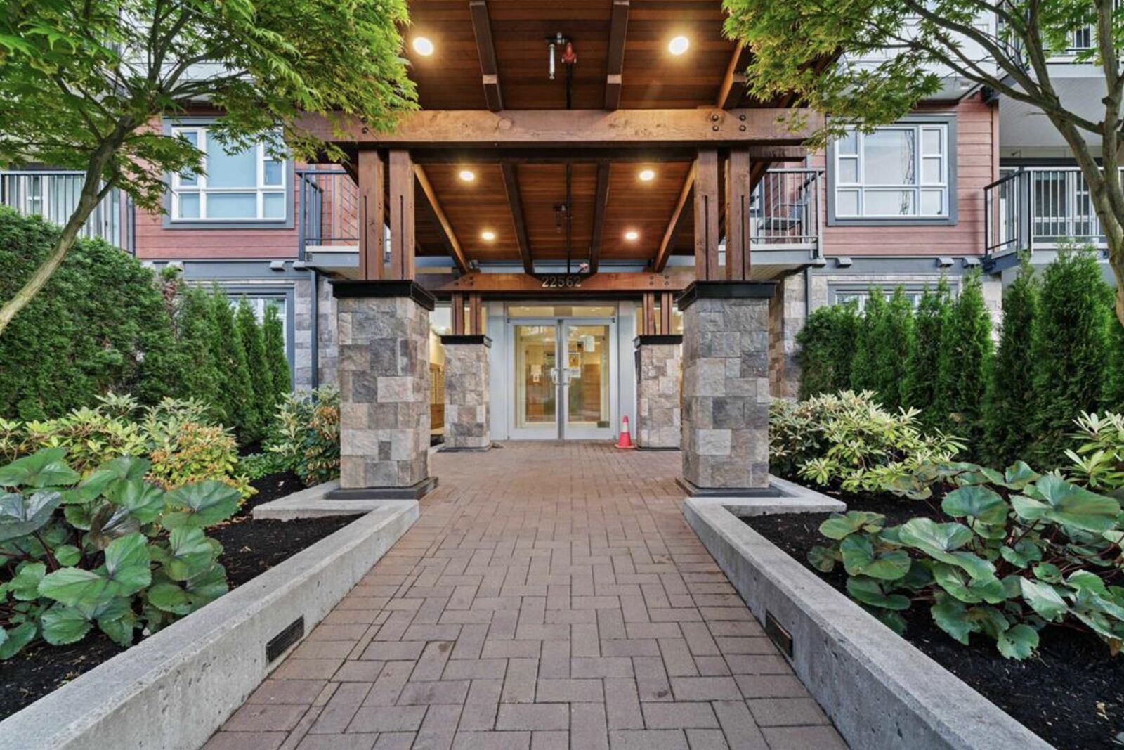 Property Photo: 22562 121 Avenue 116 BC V2X 3Y8