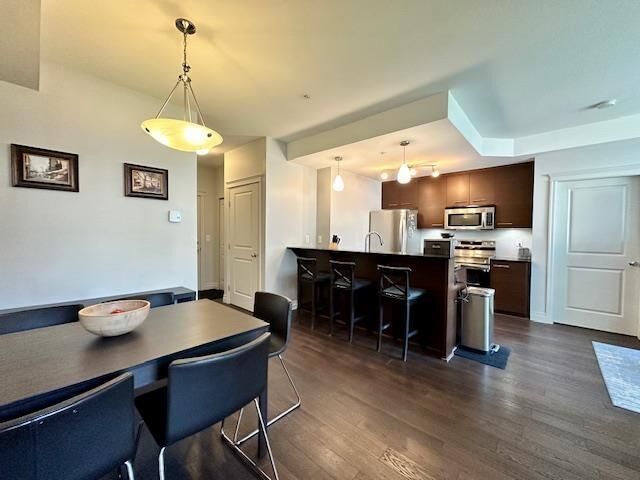 Property Photo:  2343 Atkins Avenue 301  BC V3C 1Y7 