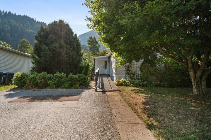 Property Photo:  62790 Flood Hope Road 42  BC V0X 1L2 