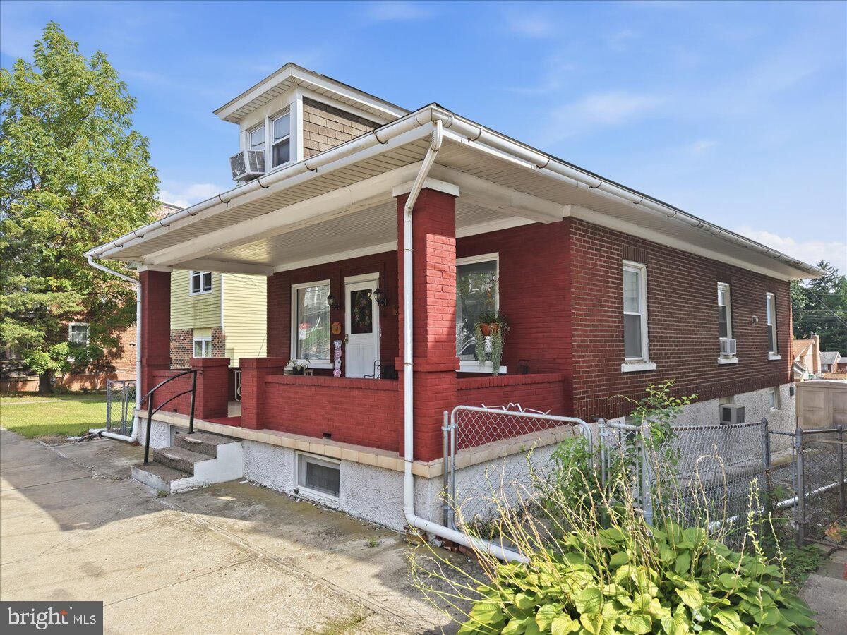 Property Photo:  230 E Susquehanna Street  PA 18103 