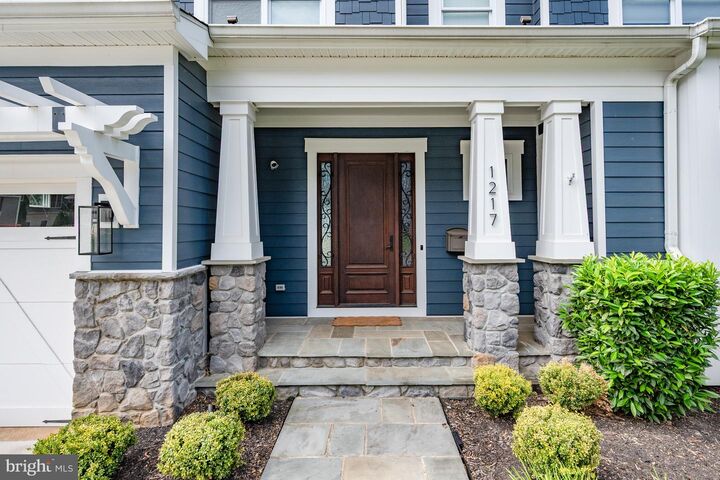 Property Photo: 1217 Ross Drive SW VA 22180