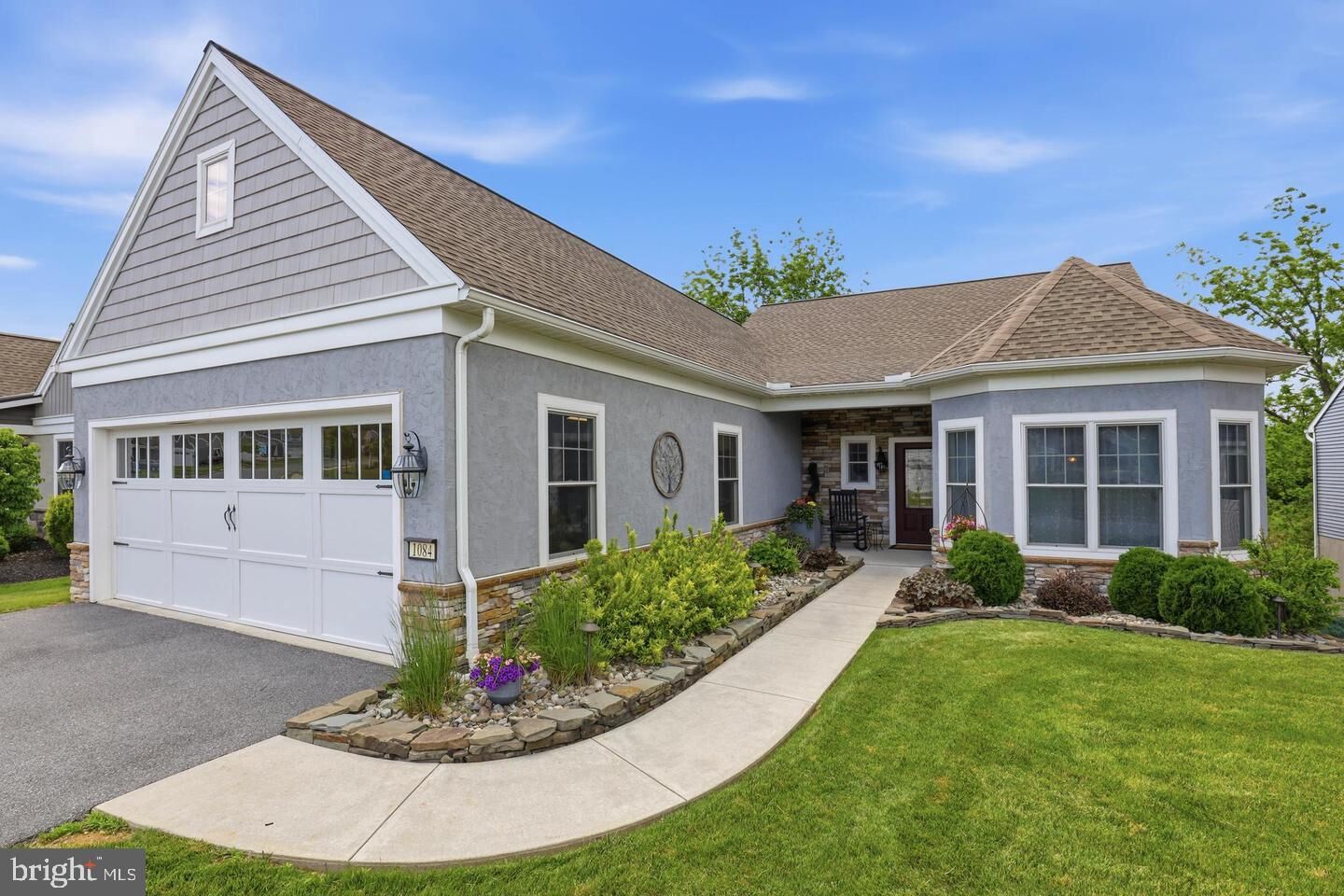 Property Photo:  1084 Alden Way  PA 17042 