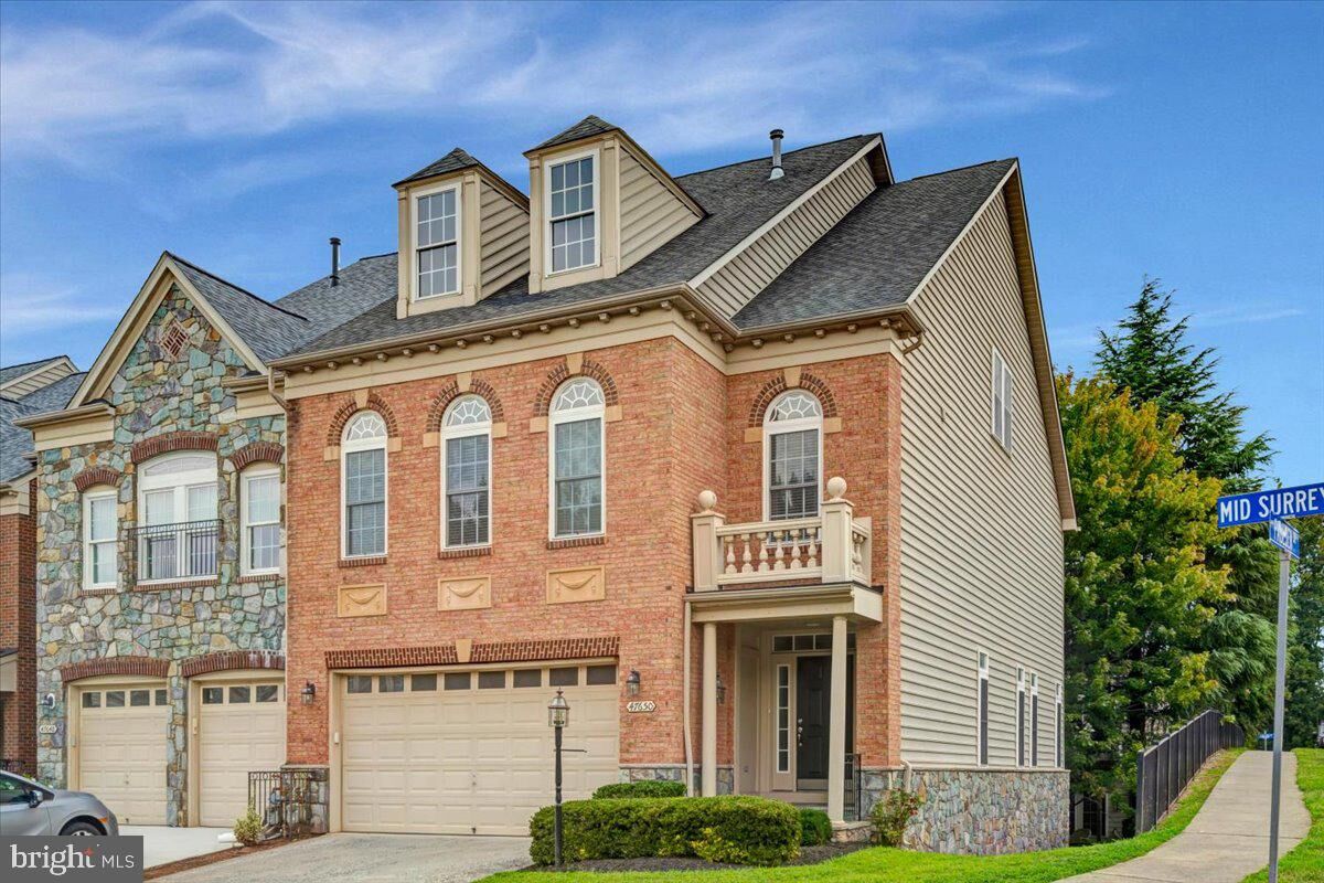 Property Photo: 47650 Mid Surrey Square VA 20165
