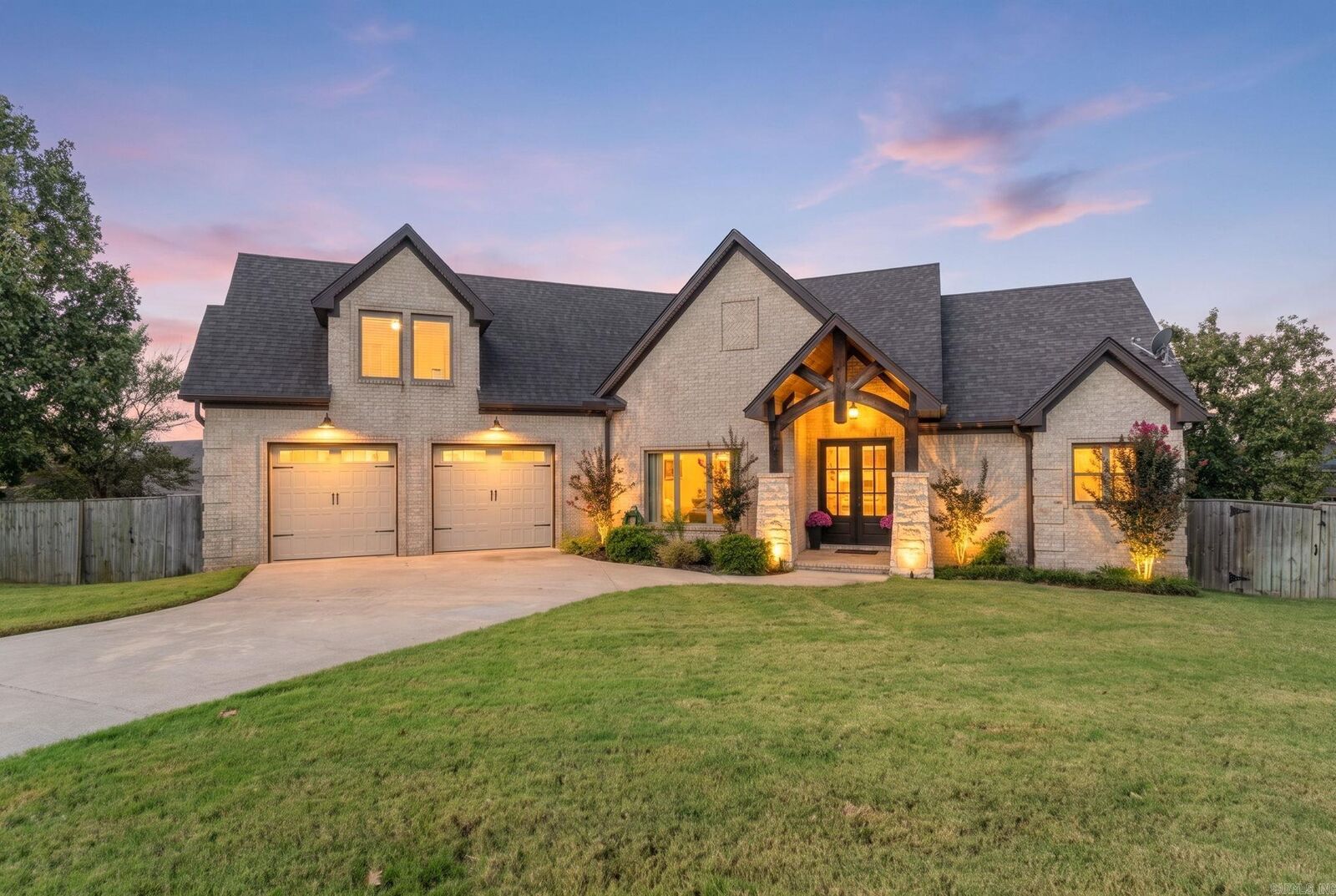 Property Photo:  3101 Stonehill Drive  AR 72120 